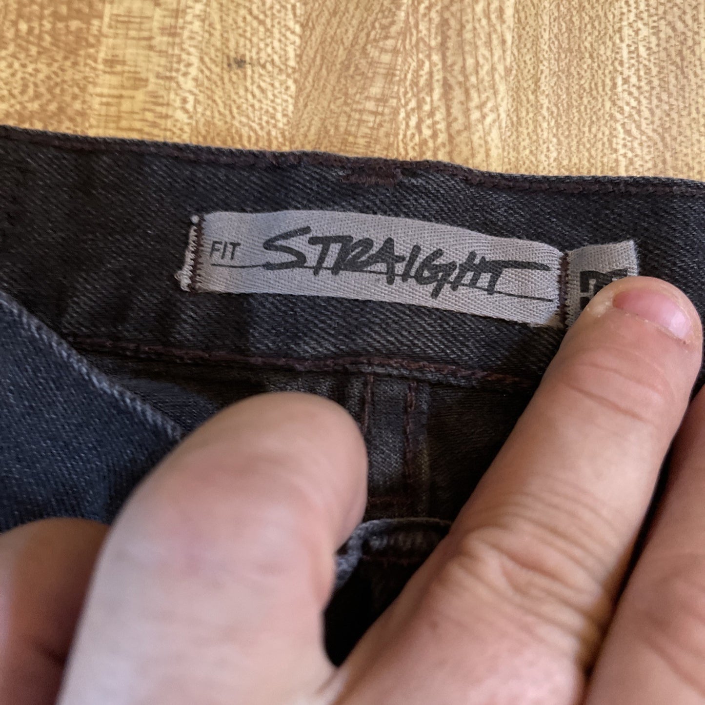 DC Straight Fit Jeans 28/28 Tags Says 28/32
