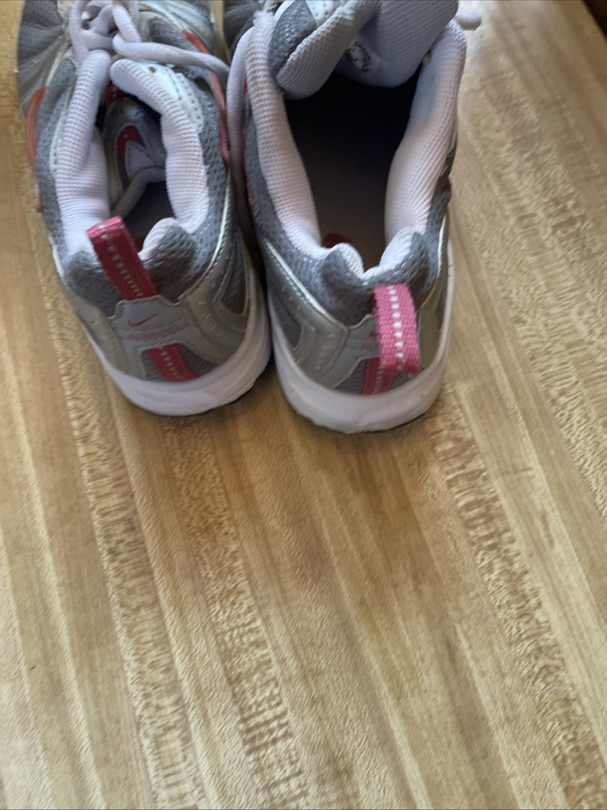 nike running shoes women 8