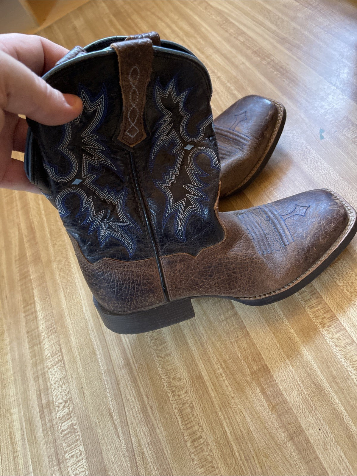 Ariat Boots Size 4