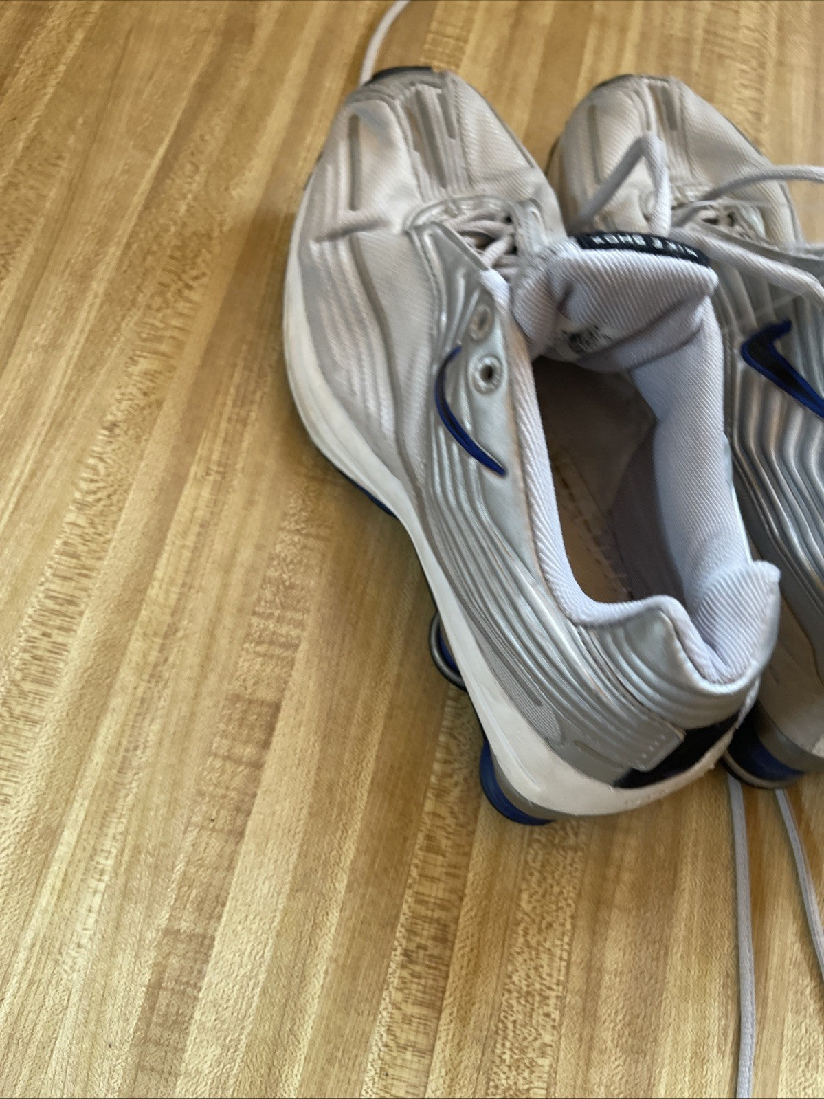 Nike Shox Size 8.5 No Insoles
