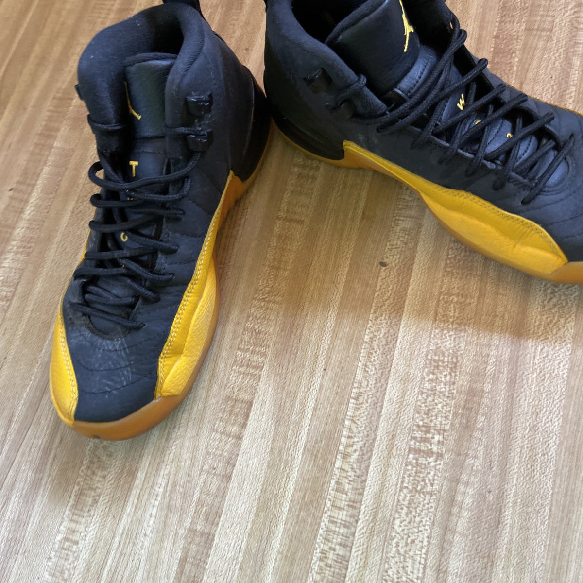 Jordan 12 Retro 5Y University Gold Black