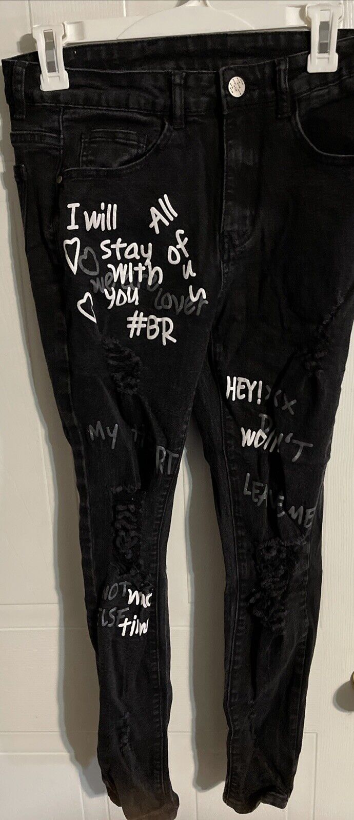 SHEIN Distressed Jeans 28