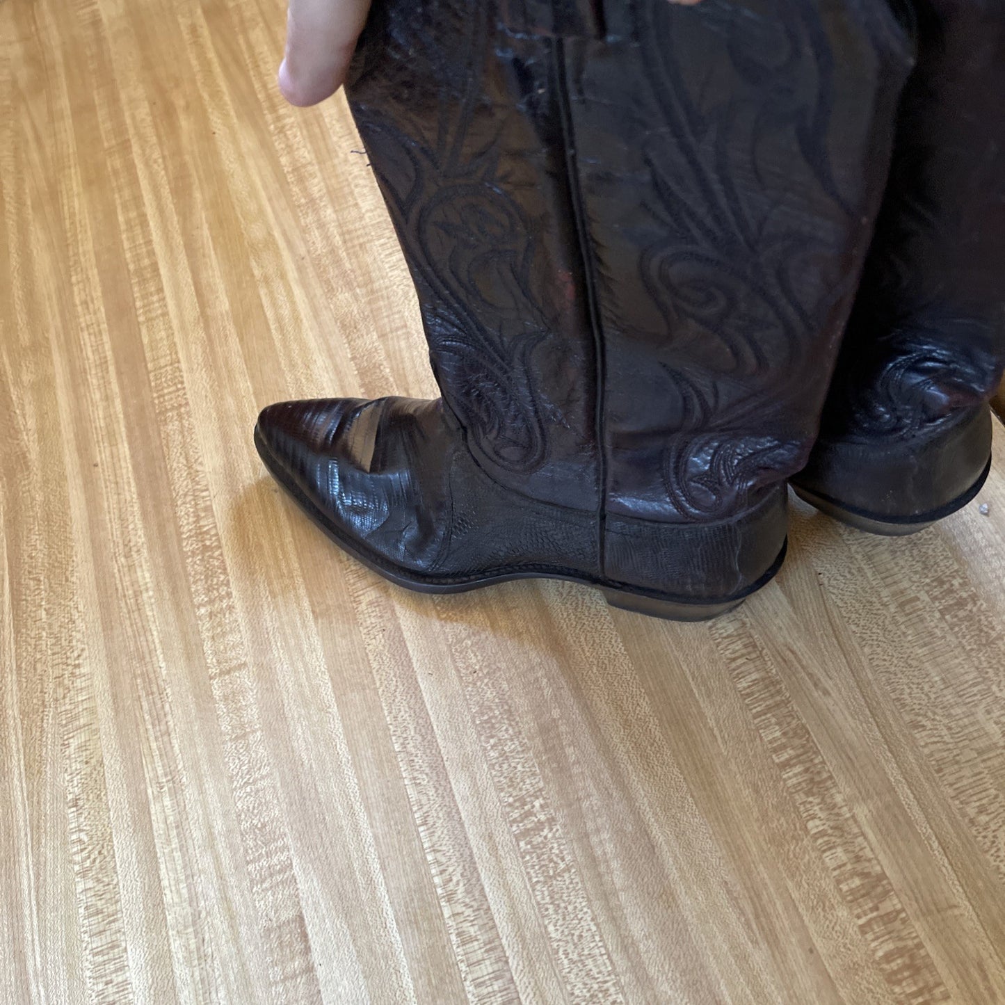 dan post cowboy boots 8