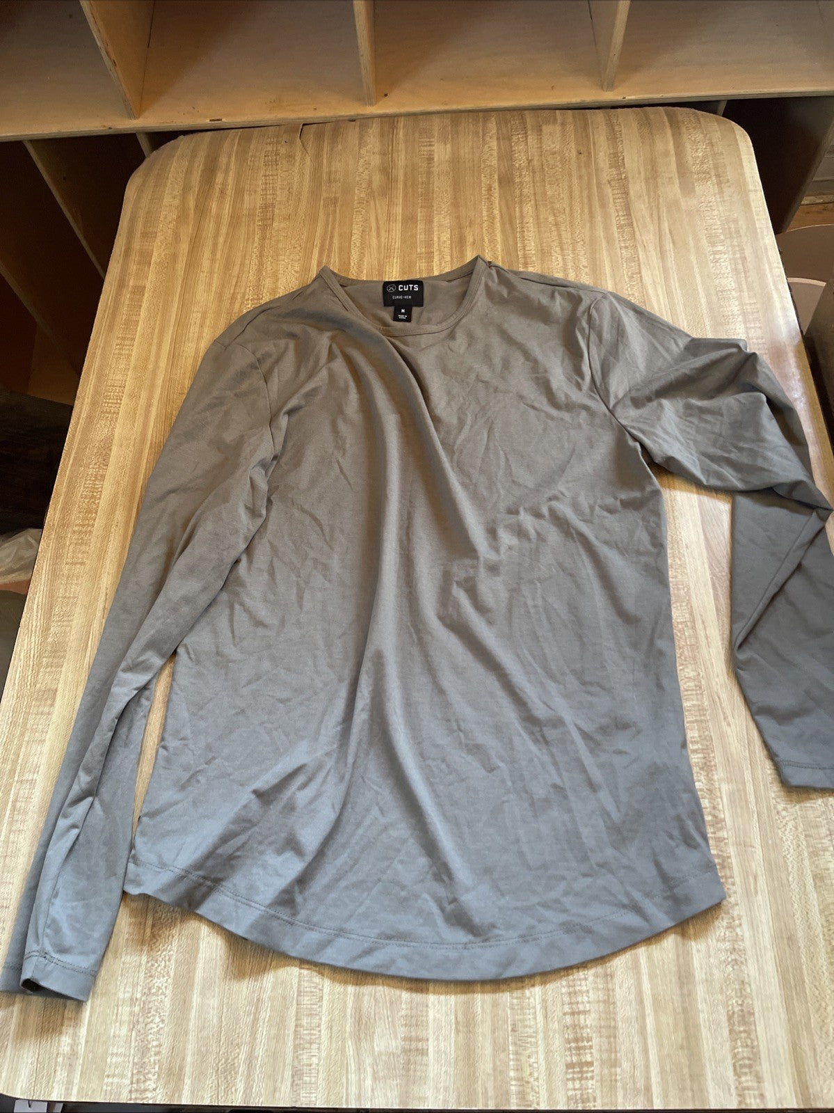 Cuts Curve Hem Shirt Medium 