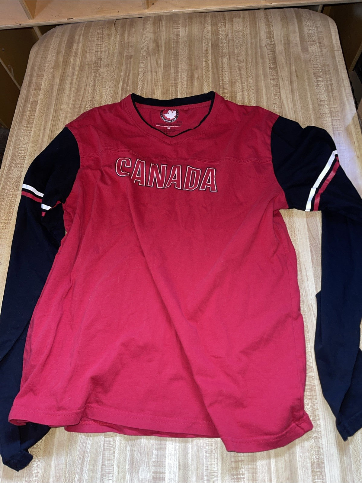 Canada Weather Gear Long Sleeve XL