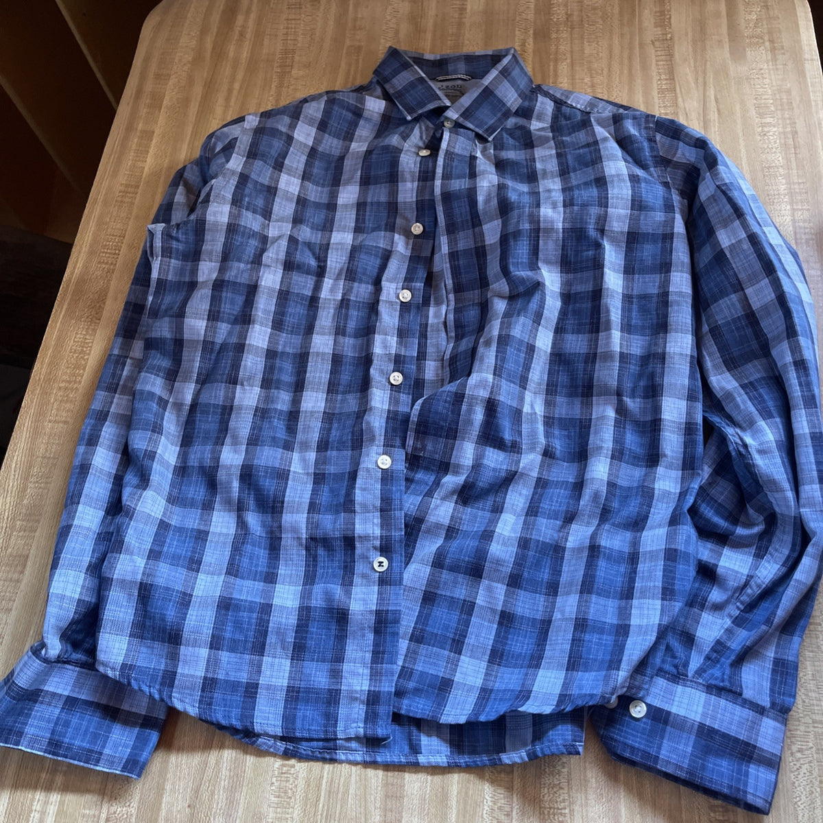 Izod Saltwater Button Up Medium 