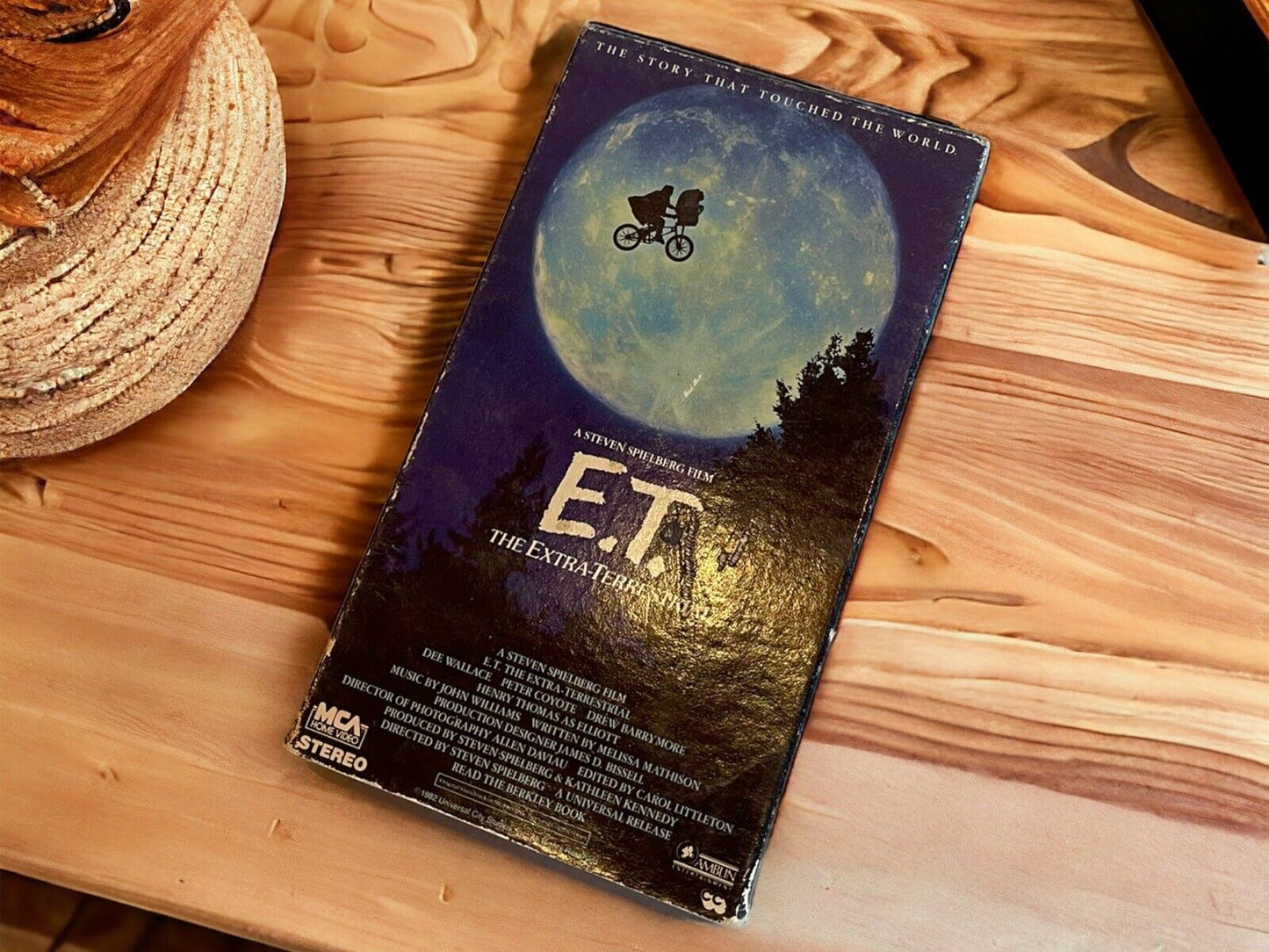 E.T. The Extra-Terrestrial VHS Video Tape 1988 RARE Green Tape
