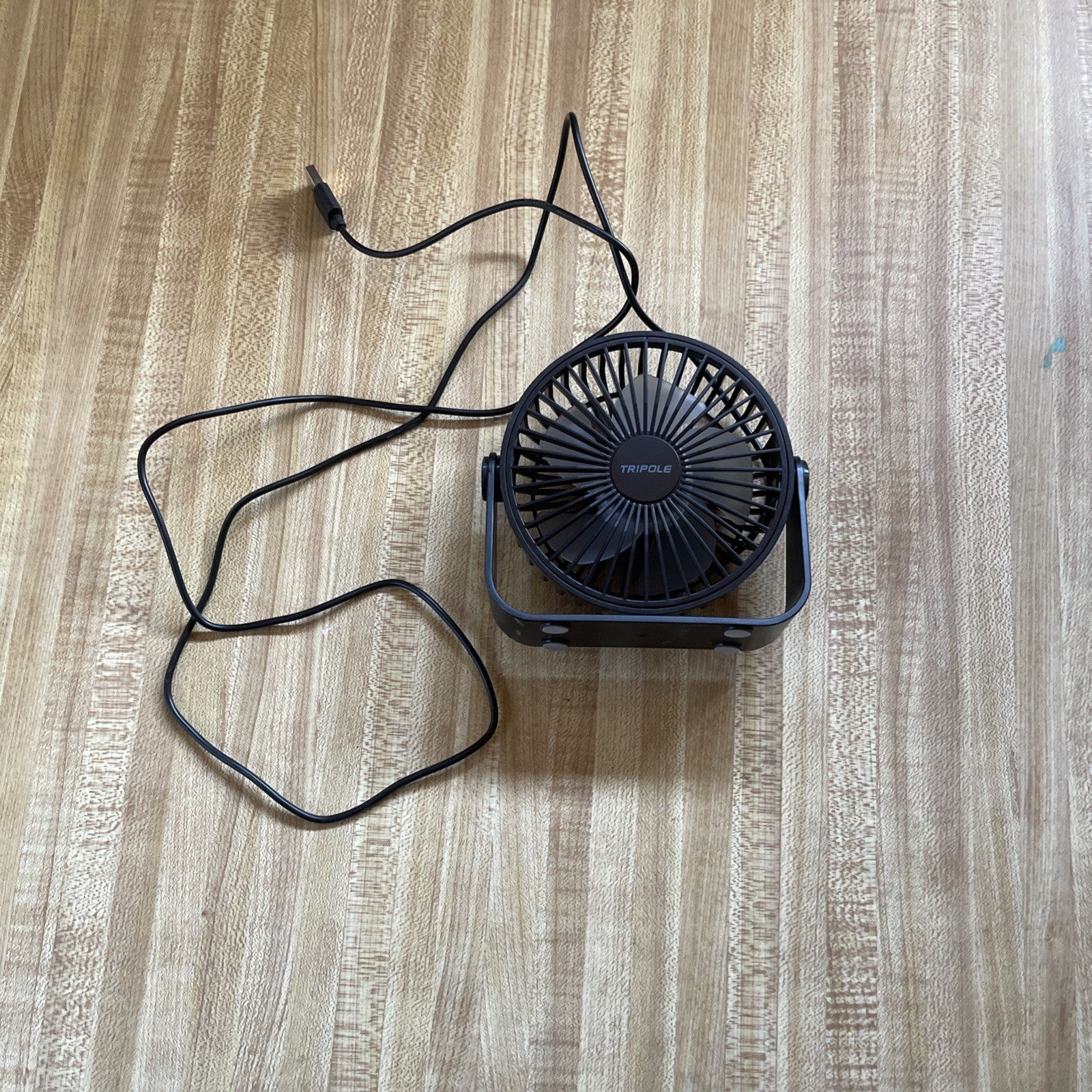 Tripole USB Fan