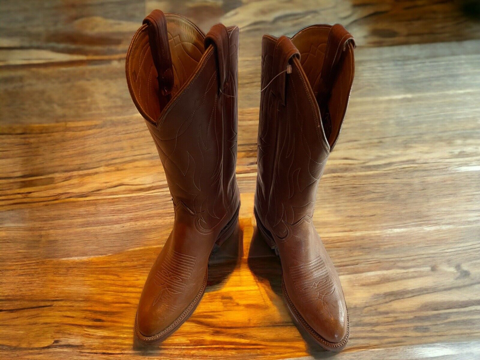 Tony Lama 4013 8B Tufgum Soles