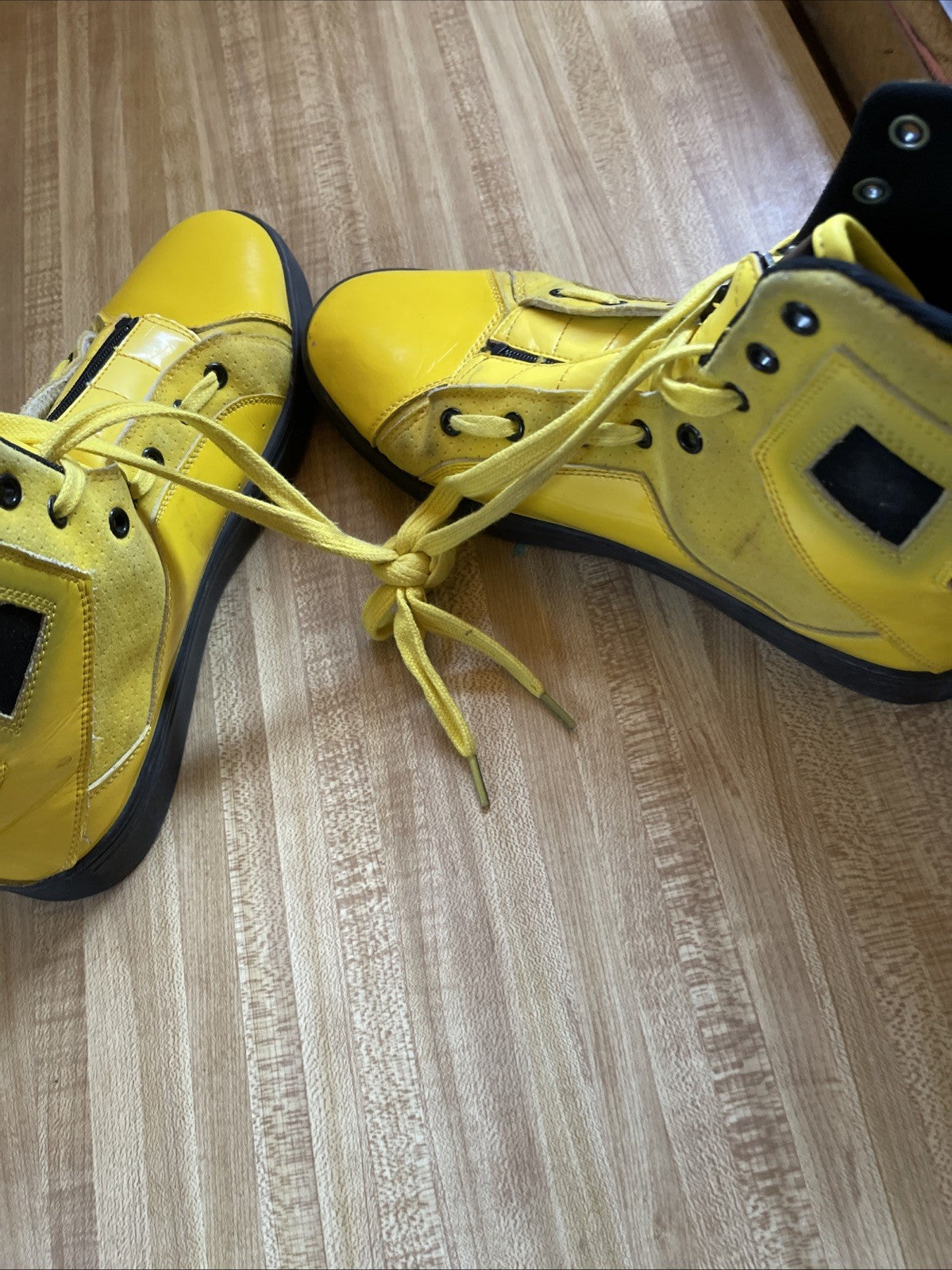 Vlado Gladiator Sneakers 9.5