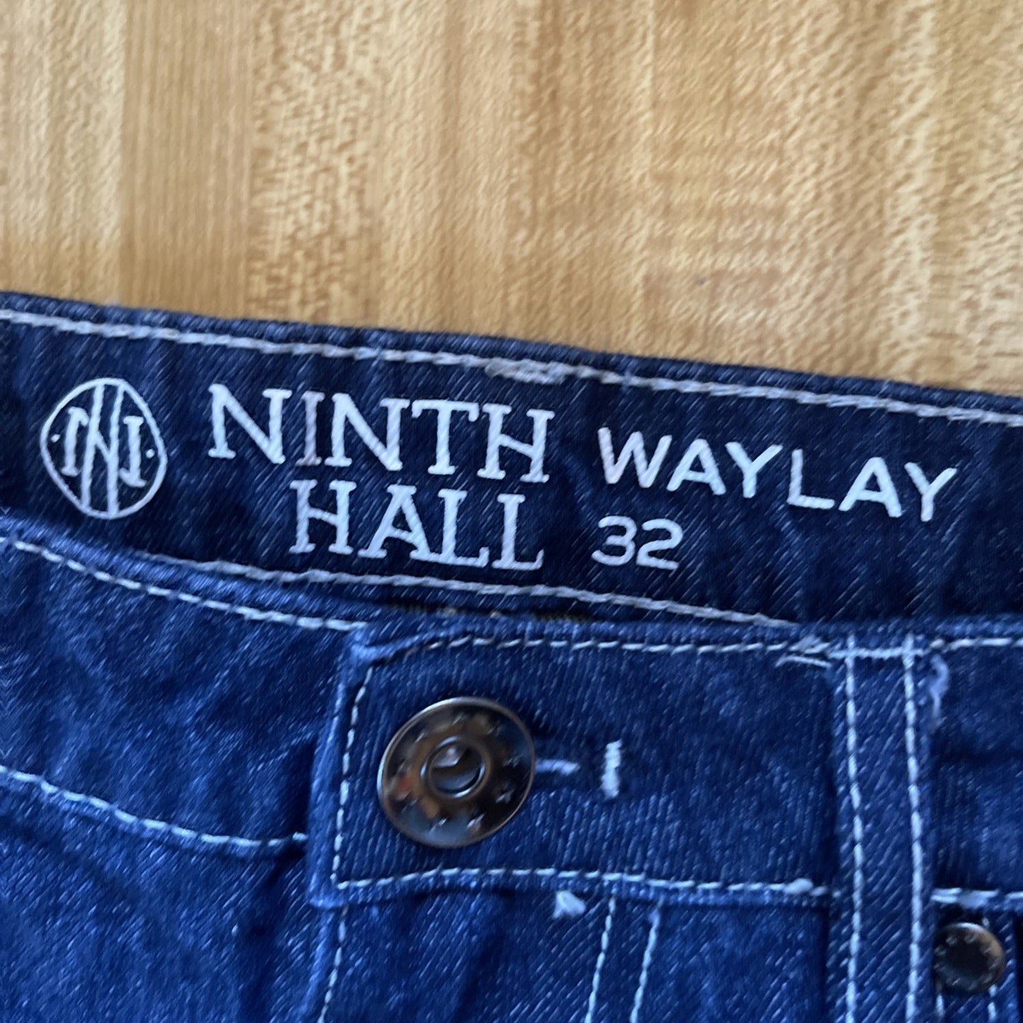 Ninth Waylay Hall Jorts 32