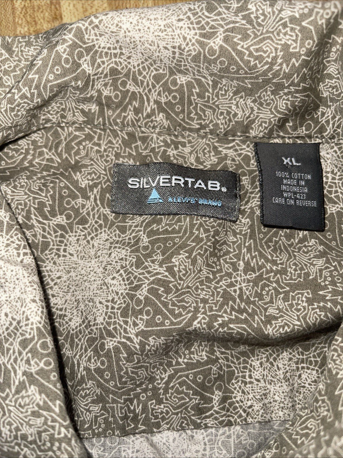 Silvertab Button Up XL