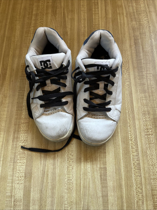 DC Shoes Size 7