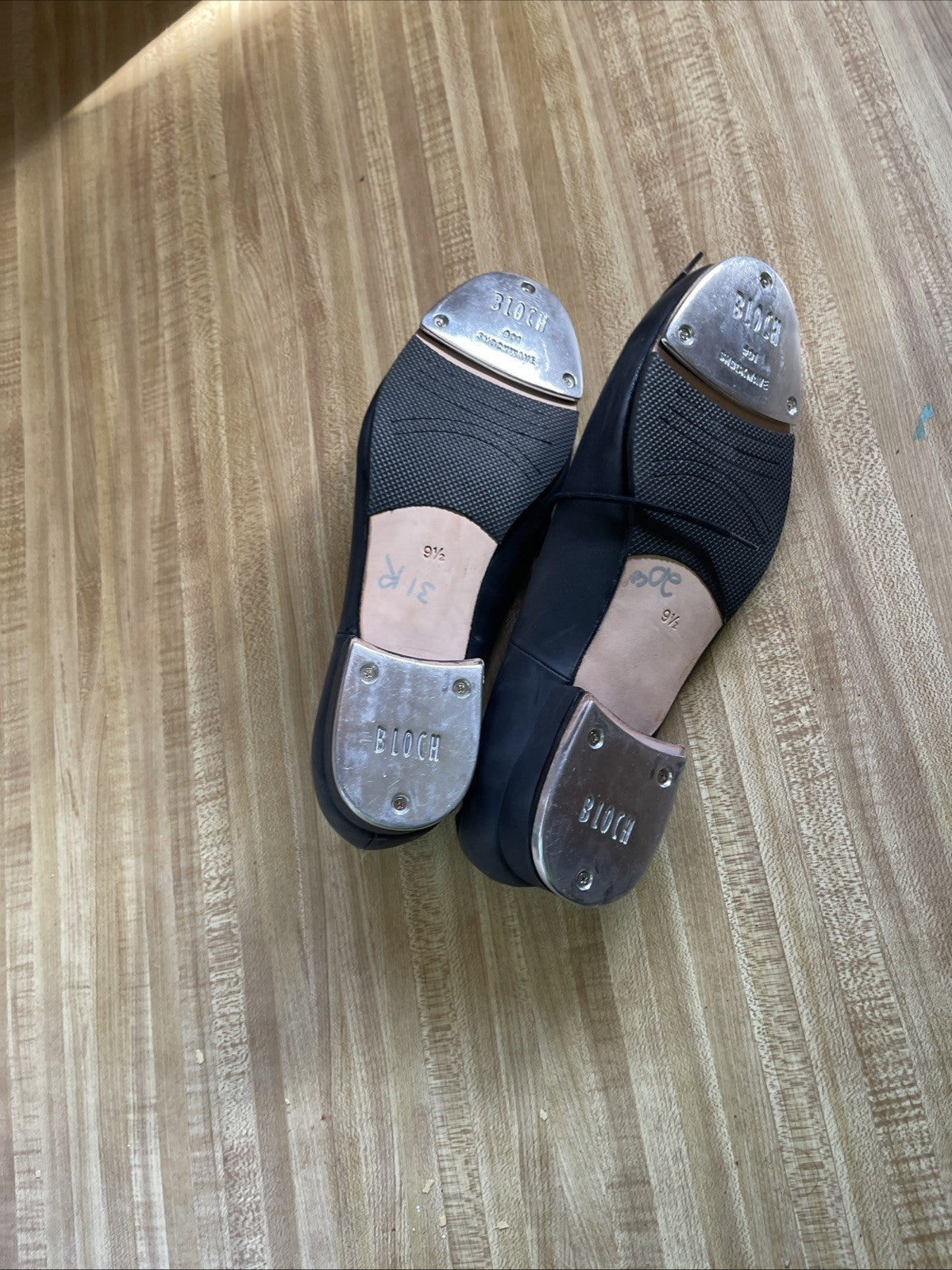 bloch tap shoes 9.5 Shockwave