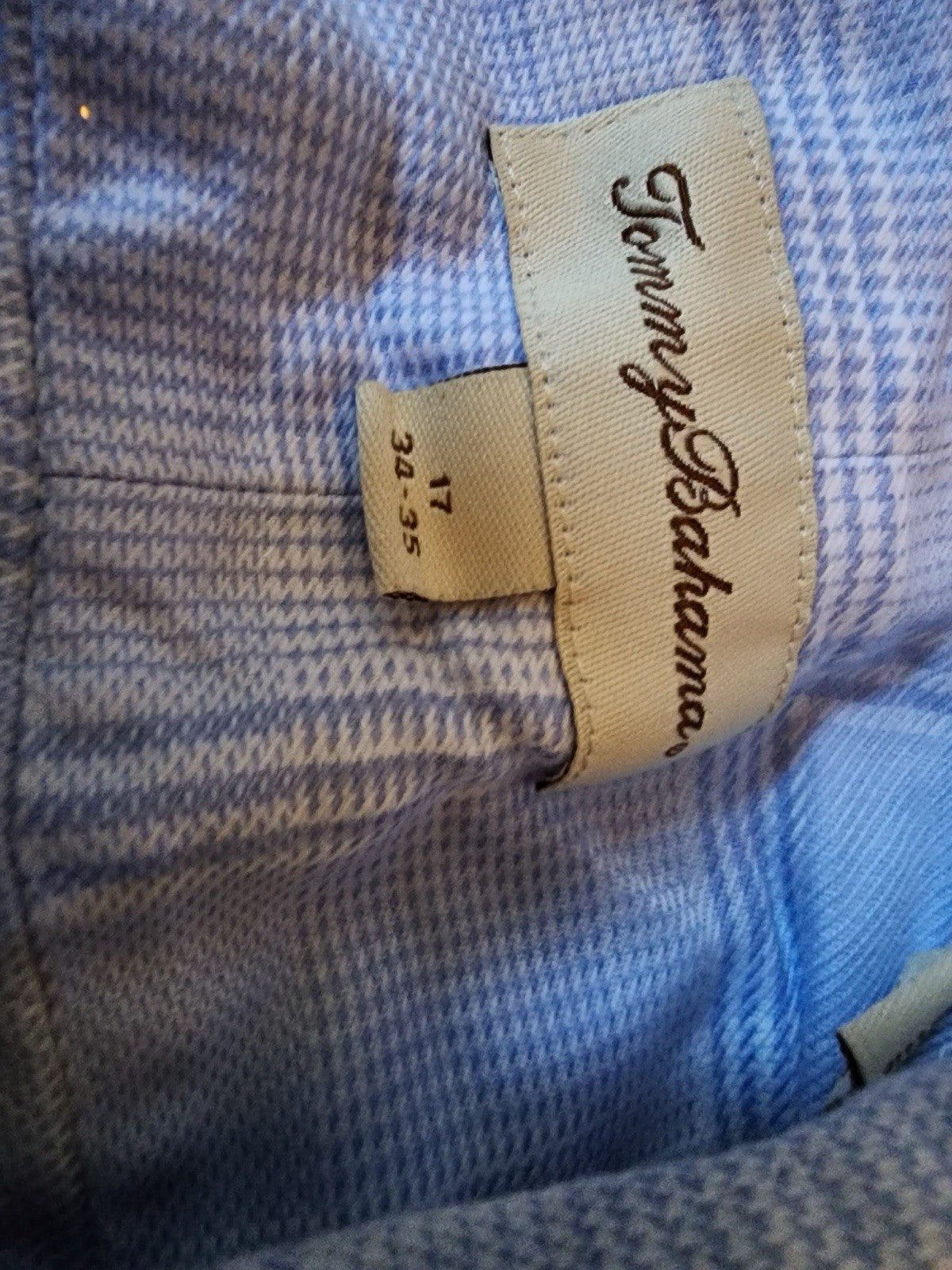 Tommy Bahama Button Up 17