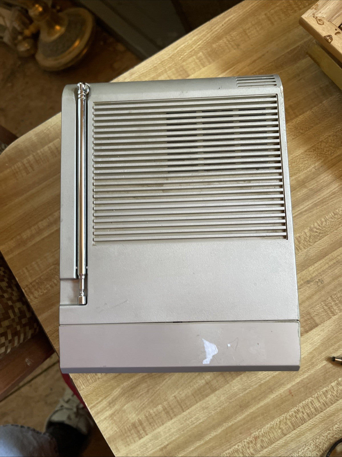 VINTAGE 1984 KTV 5" BLACK & WHITE TV WITH FM/AM Radio ~ KT506A ~