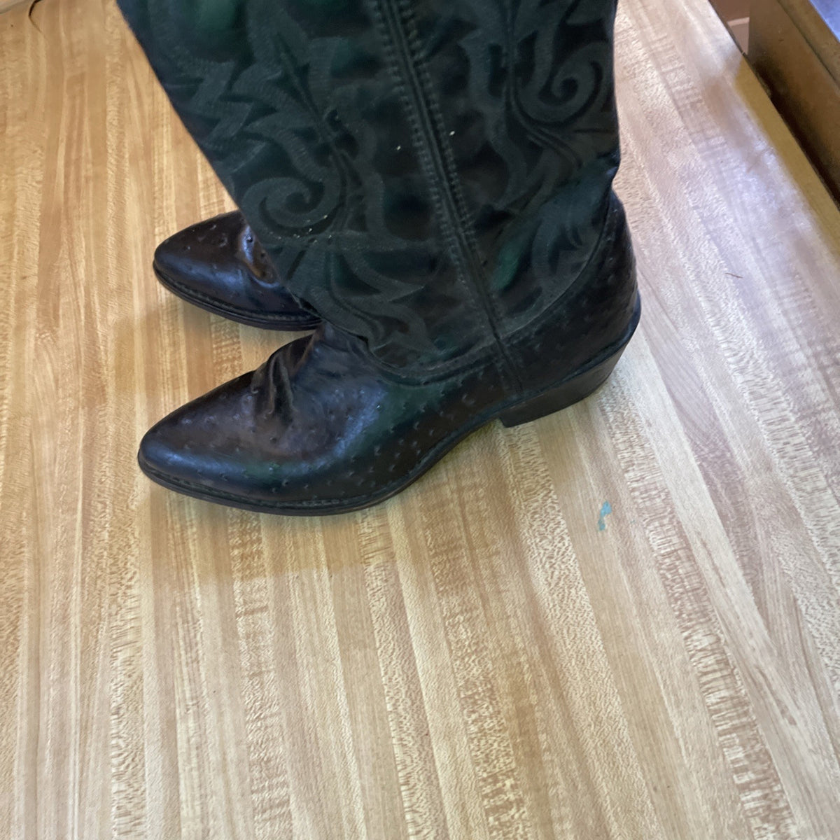Laredo Cowboy Boots 9 EW