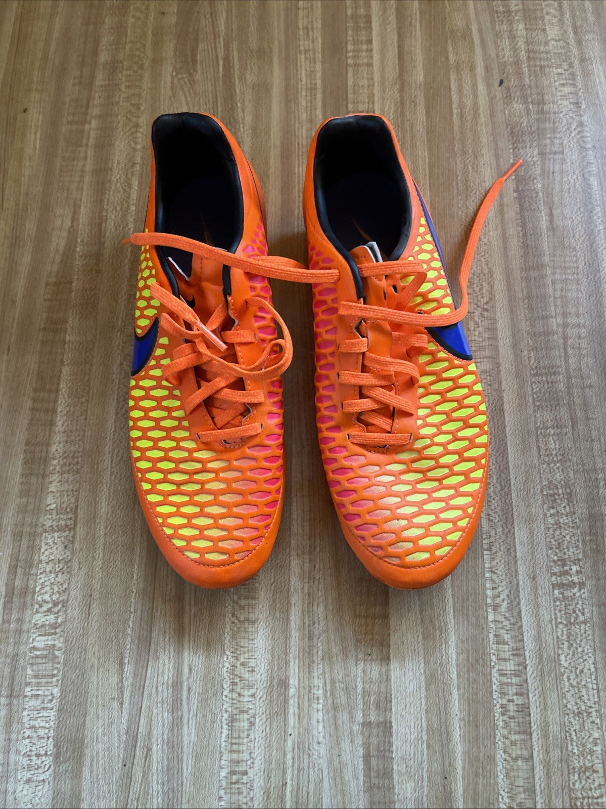 nike magista soccer cleats 8.5