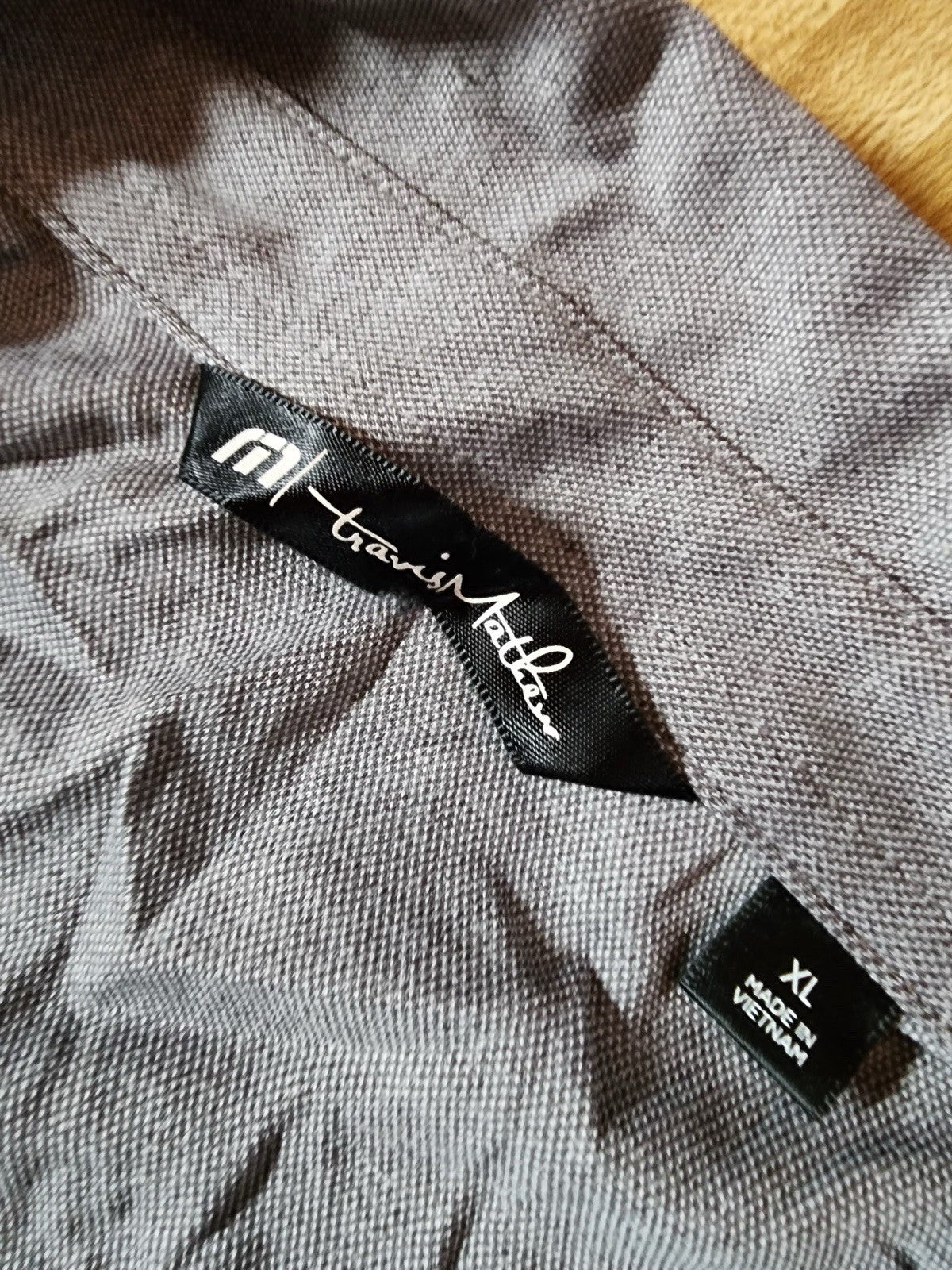 travis Mathew polo XL
