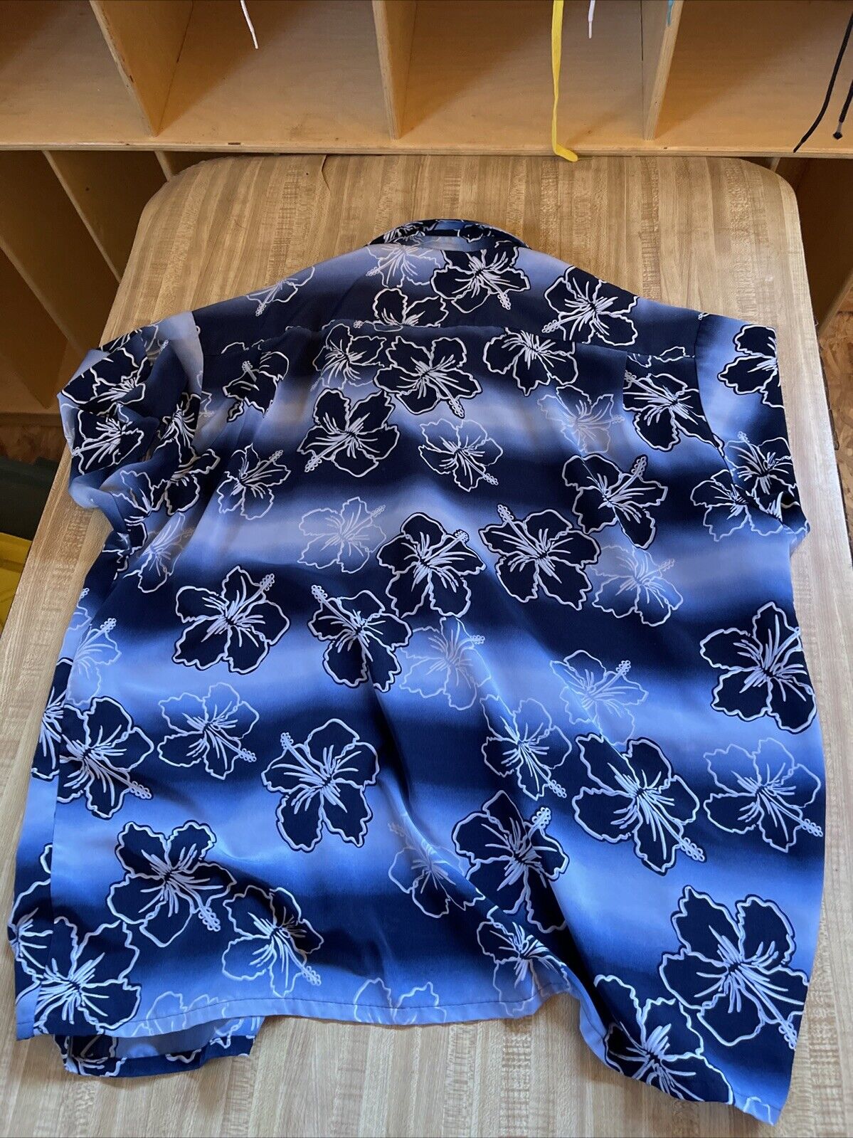 extreme gear hawaiian shirt XL