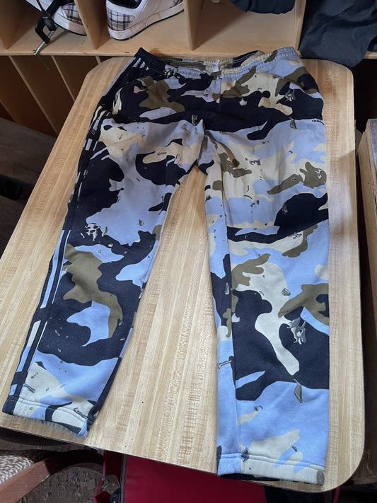 Adidas Camo Sweatpants XL