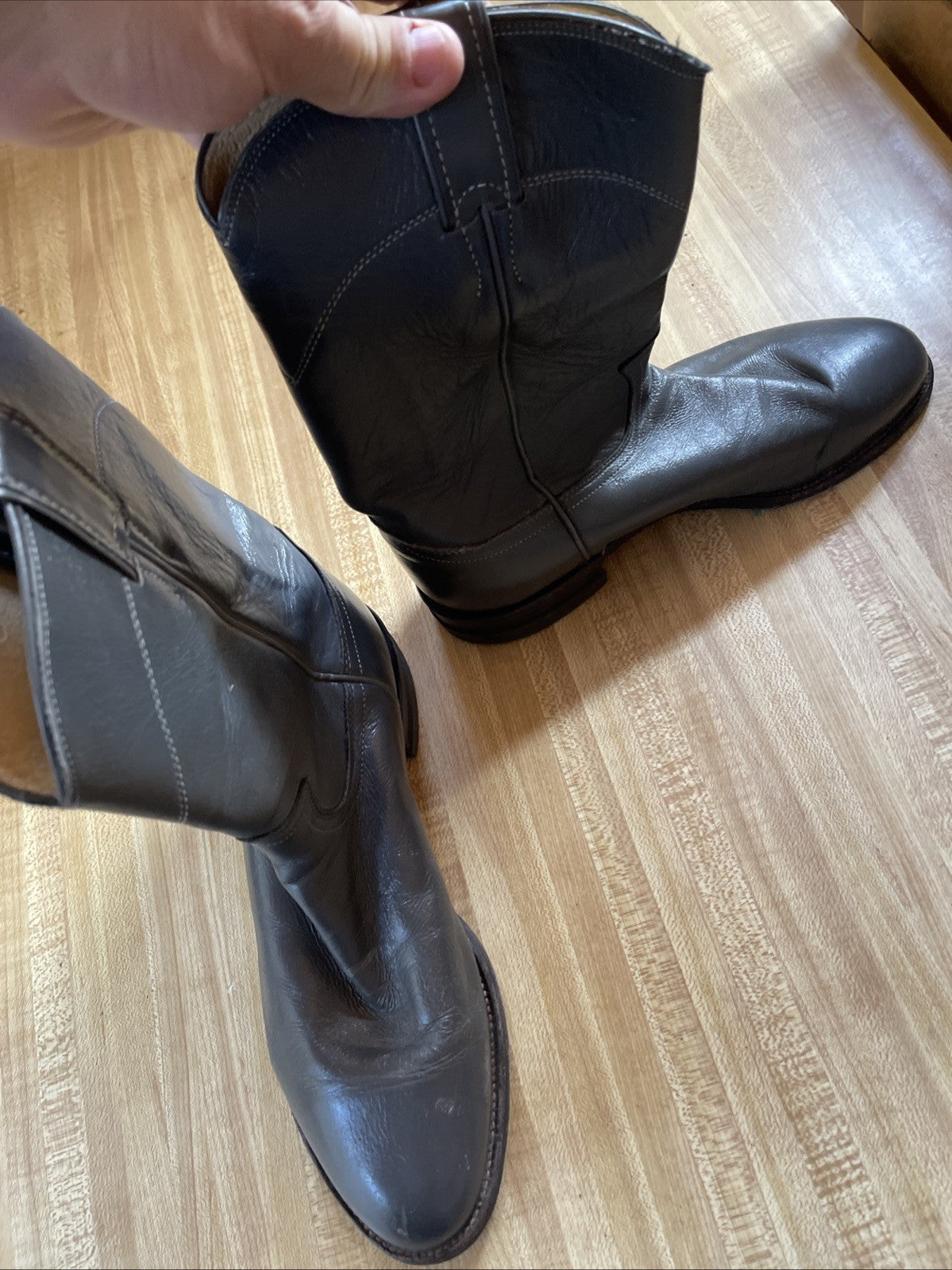 Justin Cowboy Boots 7.5 D
