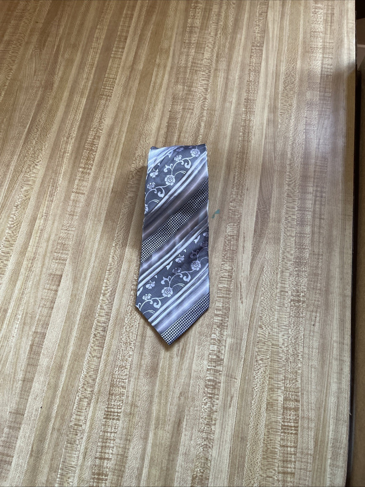 Dona/Dona Silk Tie