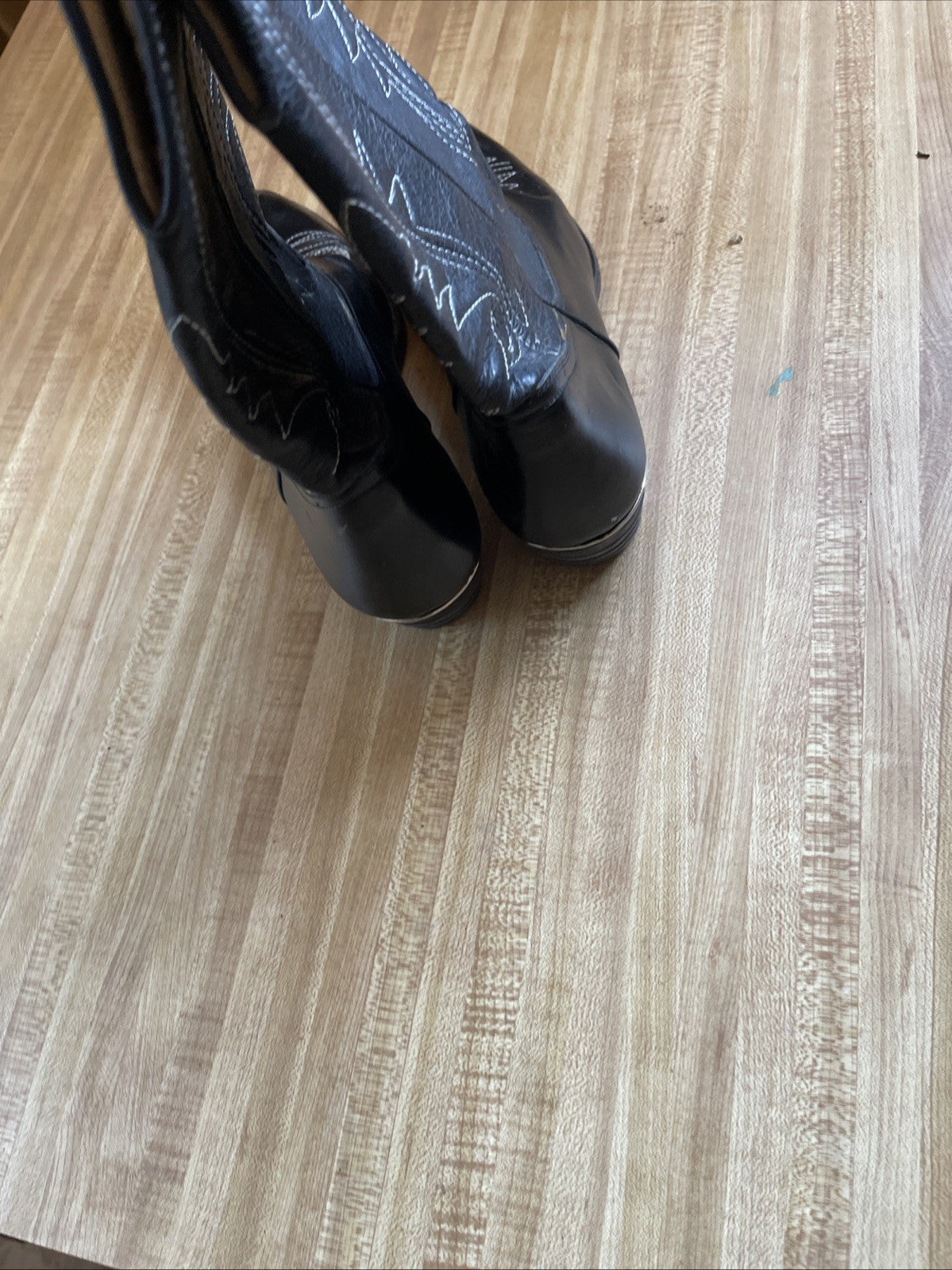 Soonhung Cowboy Boots 7.5