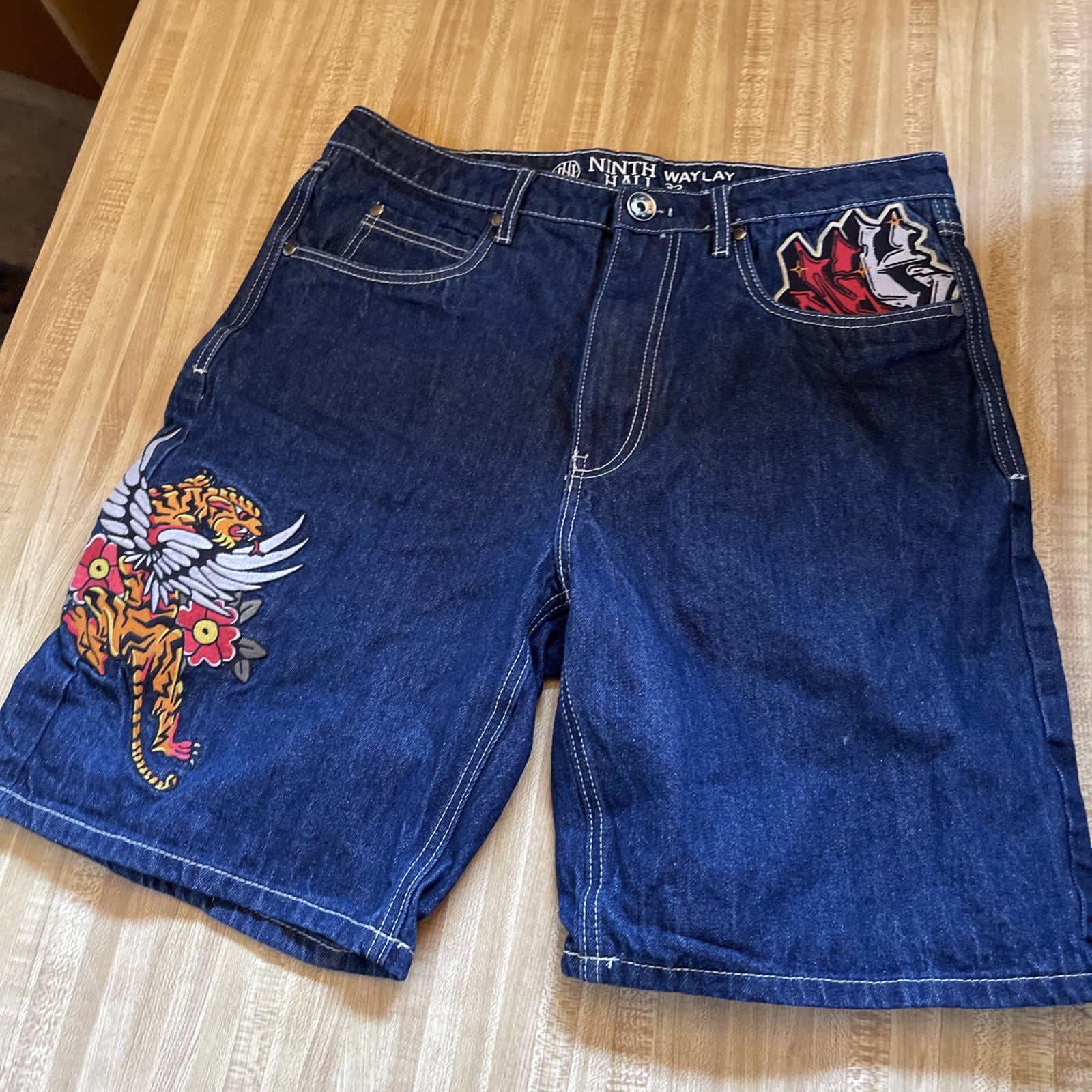 Ninth Waylay Hall Jorts 32
