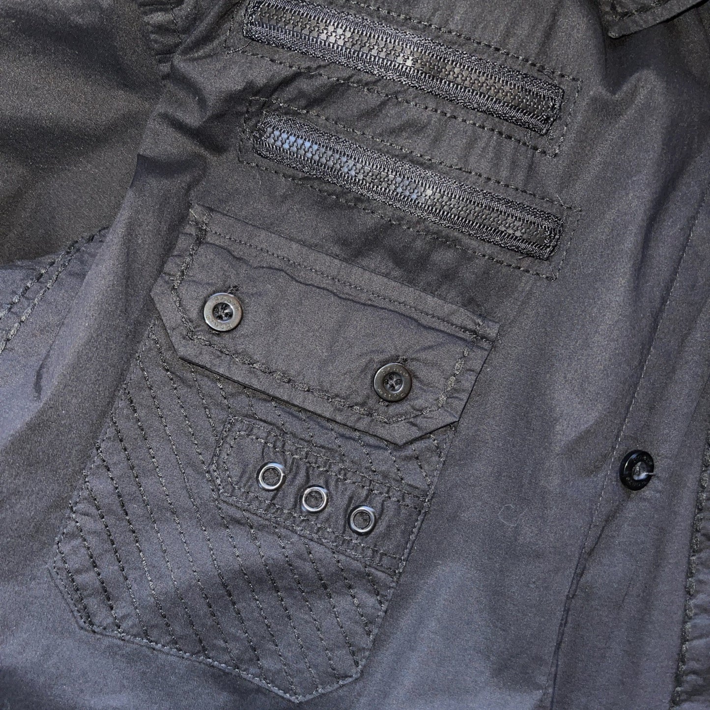 Roar Refined Button Up Large 
