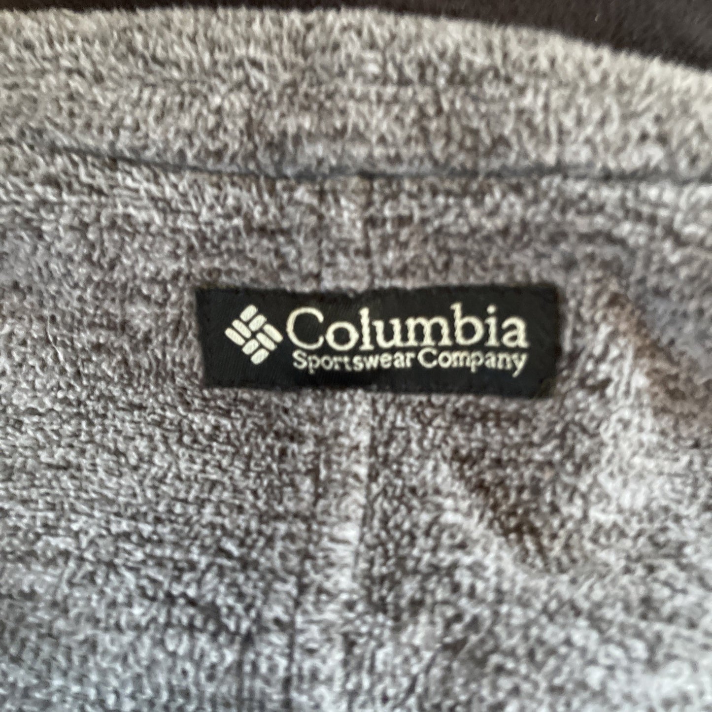 Columbia Button Up Large 