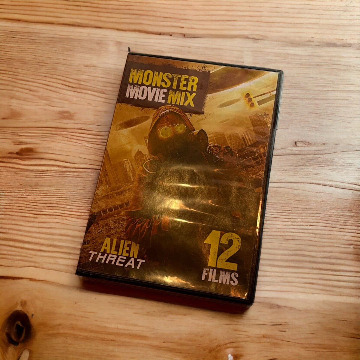 Monster Movie Mix- Alien Threat - 12 Films (DVD, 2017)