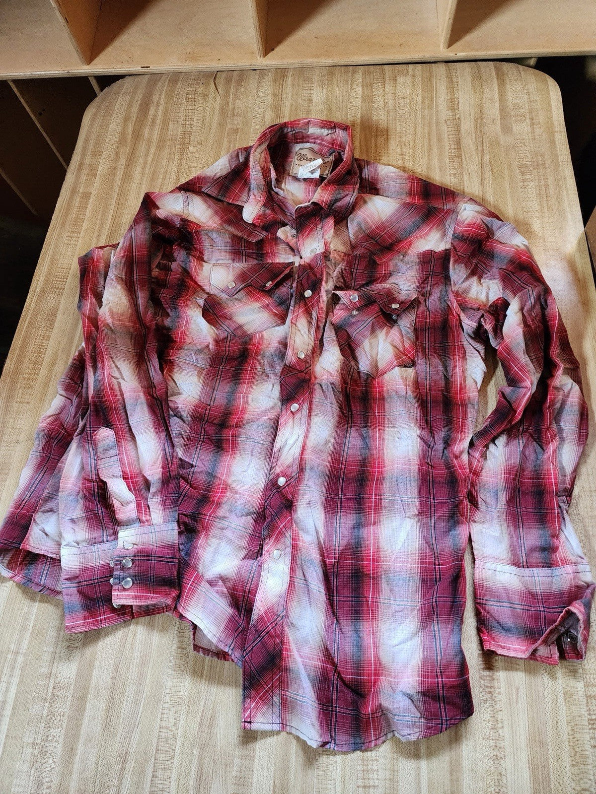 wrangler pearl snap shirt large