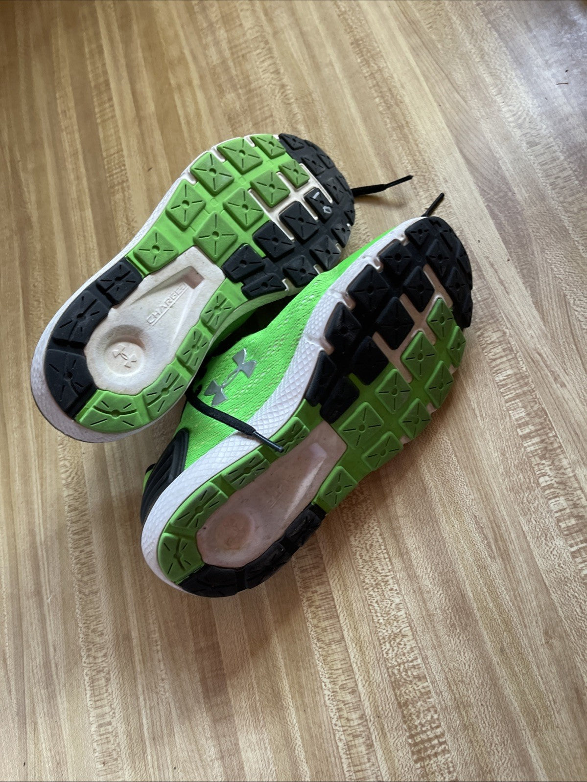 Under Armour Charged Rogue Sneakers 6Y