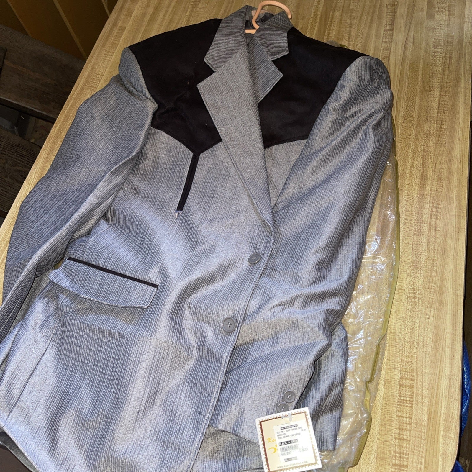 Deadstock Kenco Suit 46R