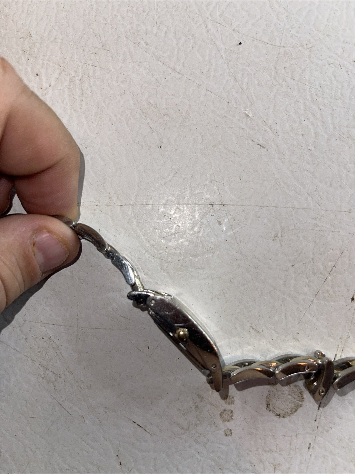 Women’s Fossil Watch Needs Battery