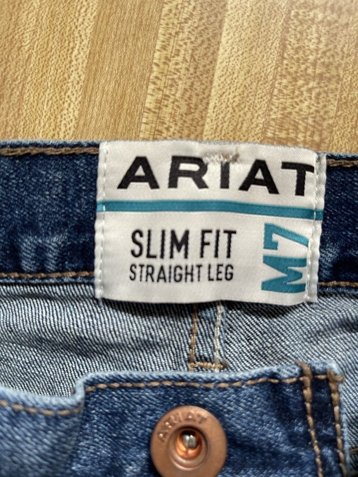 ariat m7 slim fit straight leg Jeans 34/32