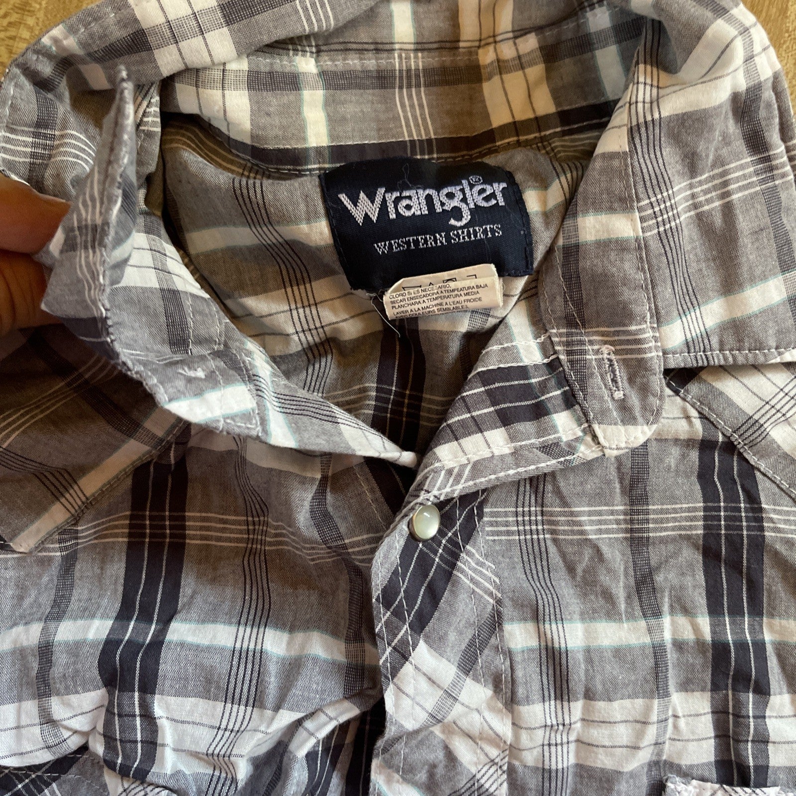 Wrangler Pearl Snap Large 