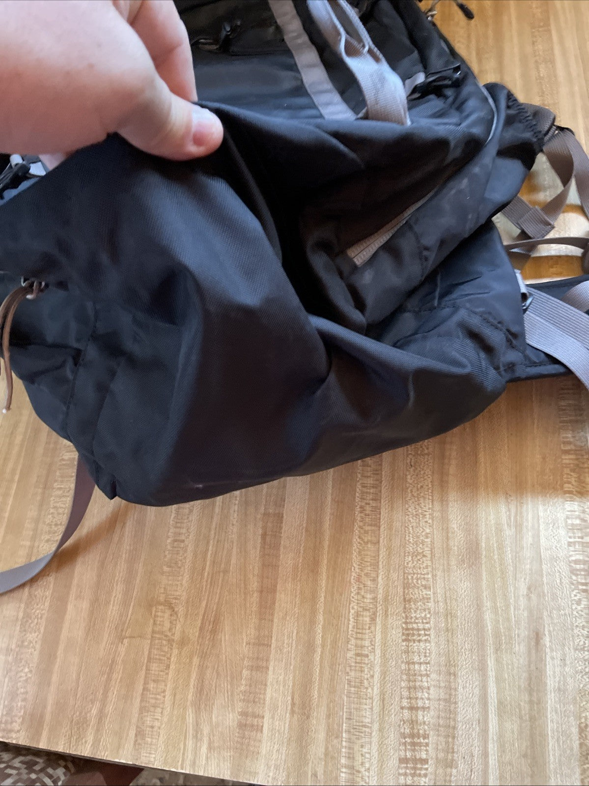Mountain Hardwear Splitter 40 Hiking Backpack 