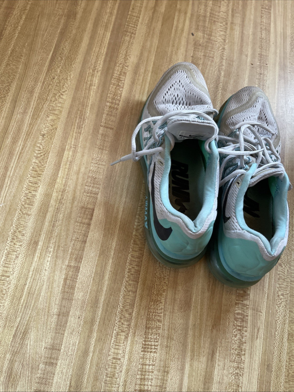 Nike Air Max 2015 Size 8.5