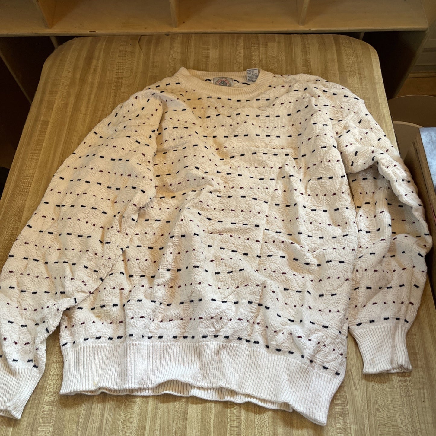 cape isle knitters sweater Large 