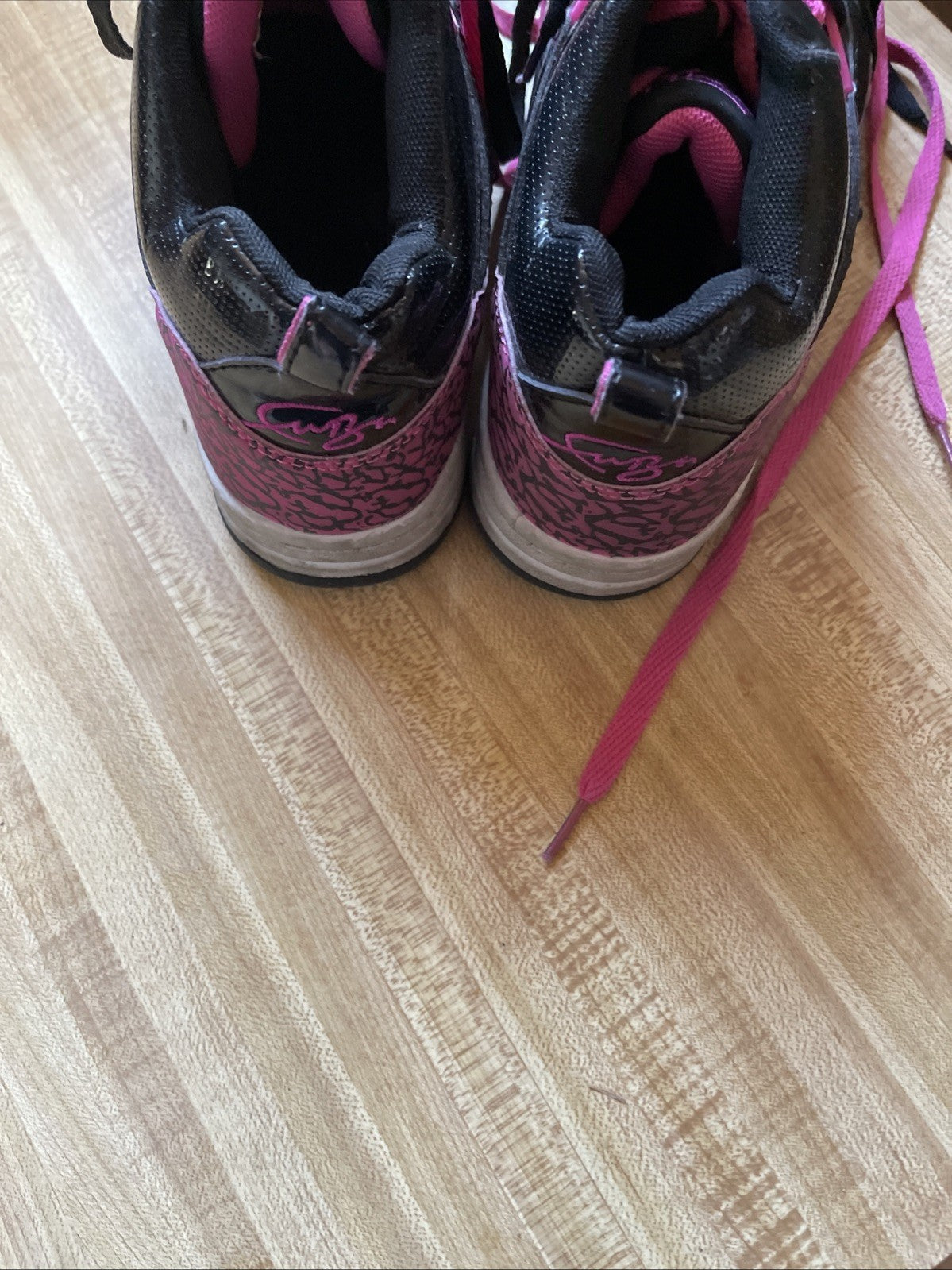 Fubu Sneakers 8.5