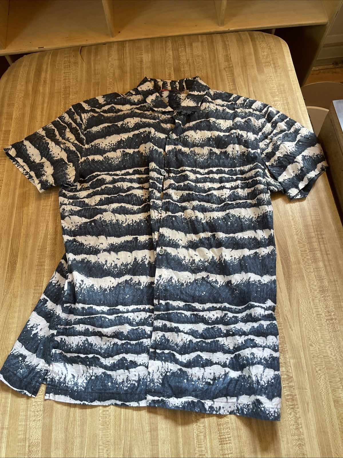 tori richard hawaiian shirt Medium 