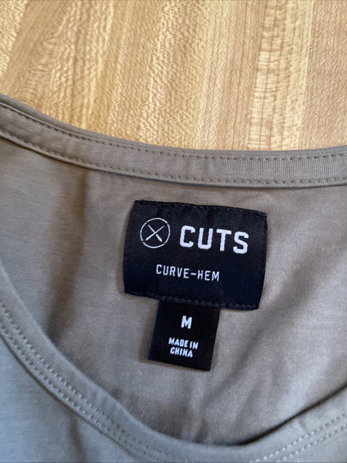 Cuts Curve Hem Shirt Medium 