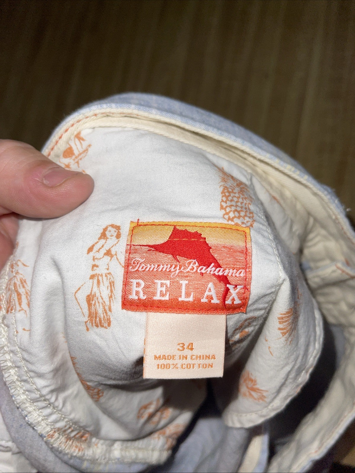 Tommy Bahama Shorts 34