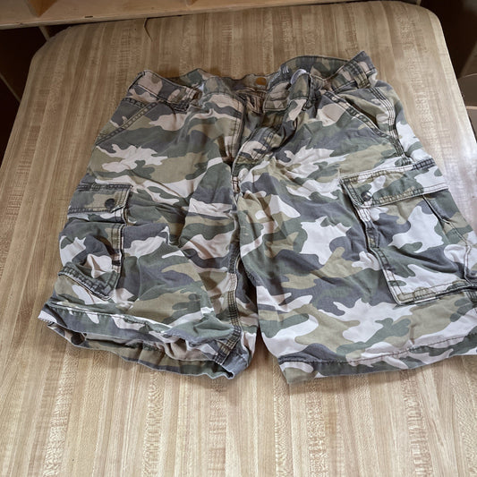 Carhartt Camo Cargo Shorts 38