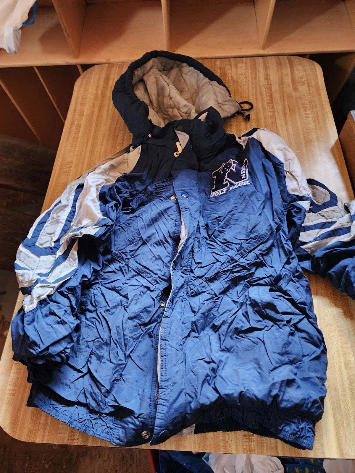 Vintage Starter Jacket XL Nevada Wolfpack 