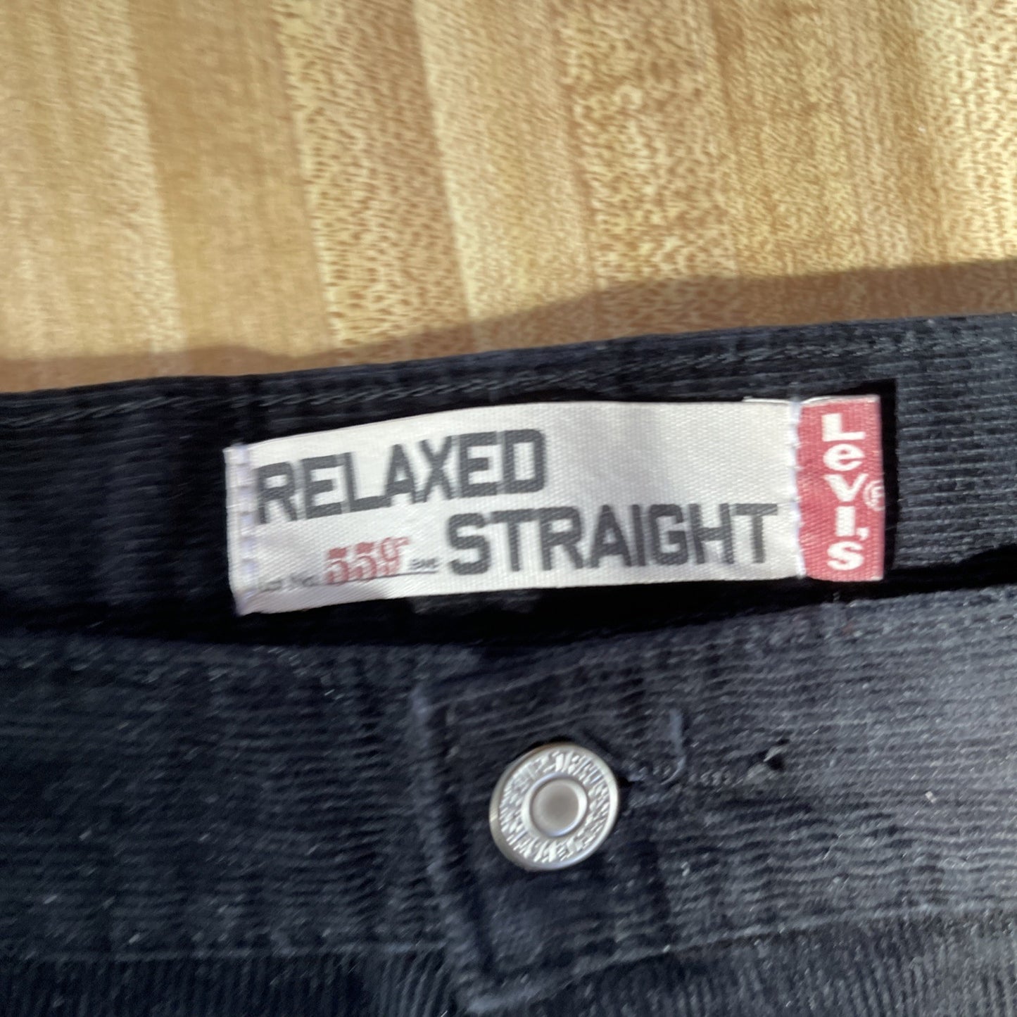 Levi’s 559 Corduroy Pants Wide Leg 38/30 Baggy 9 Inch Leg Opening