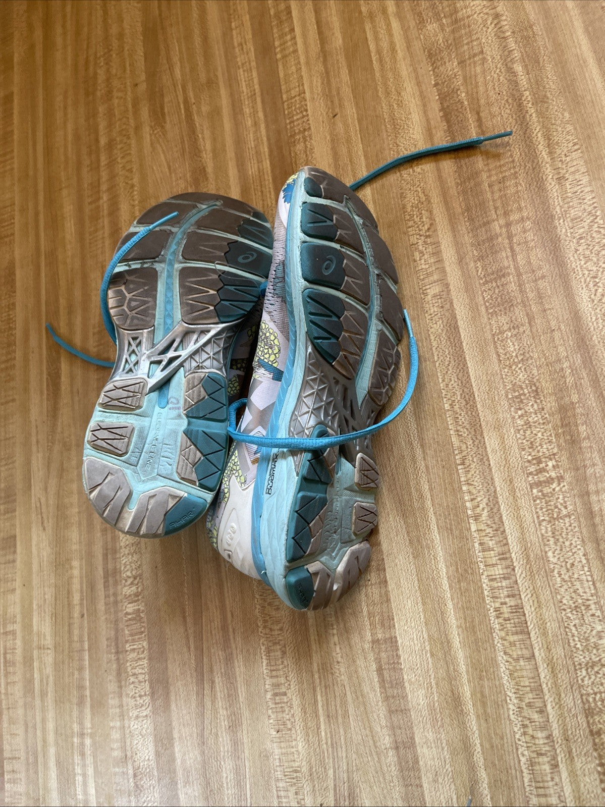 ASICS Gel Kayano Size 7