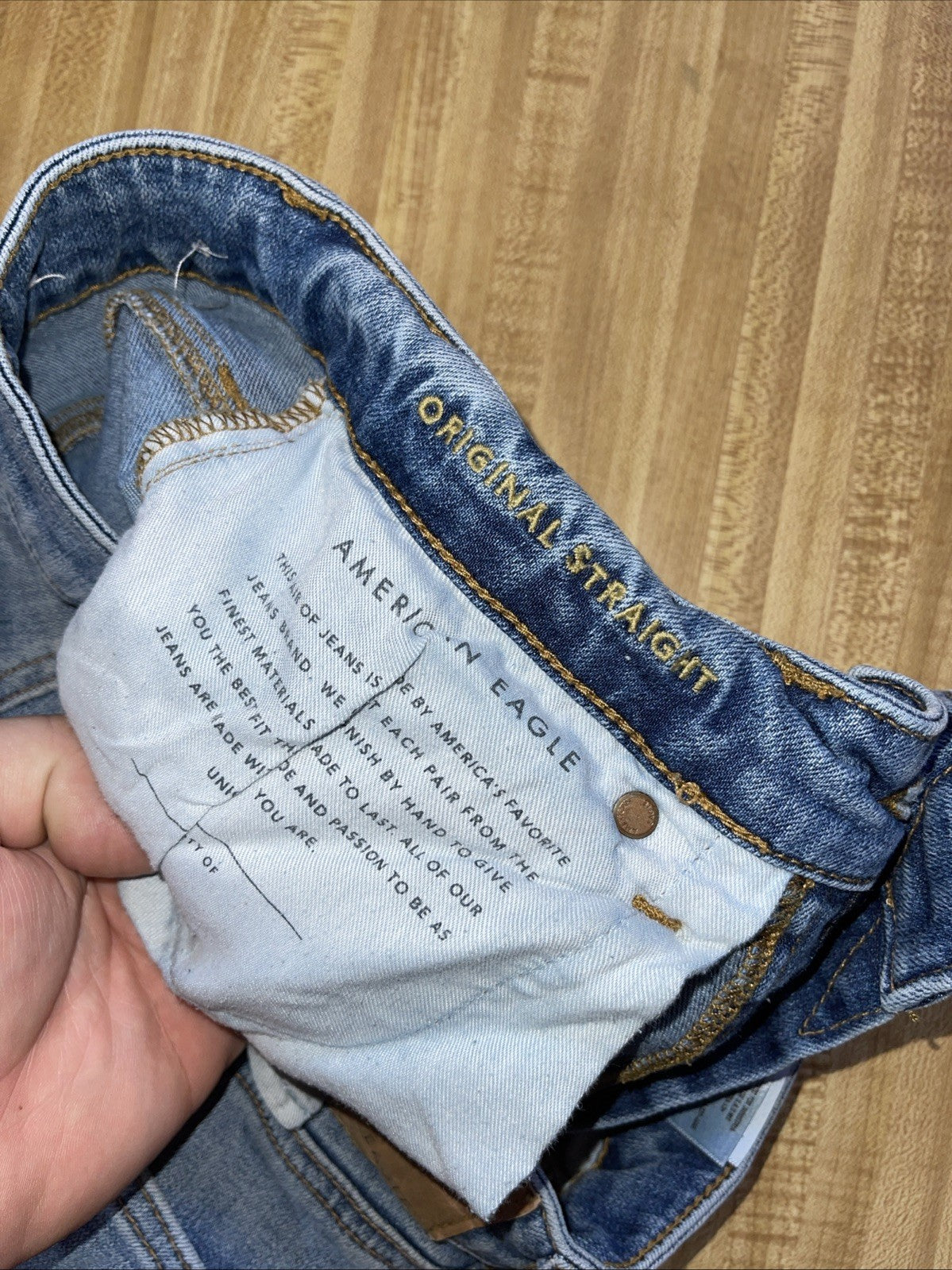 american eagle original straight jeans 30/32 Tag Says 30/34 But Measure 30/32